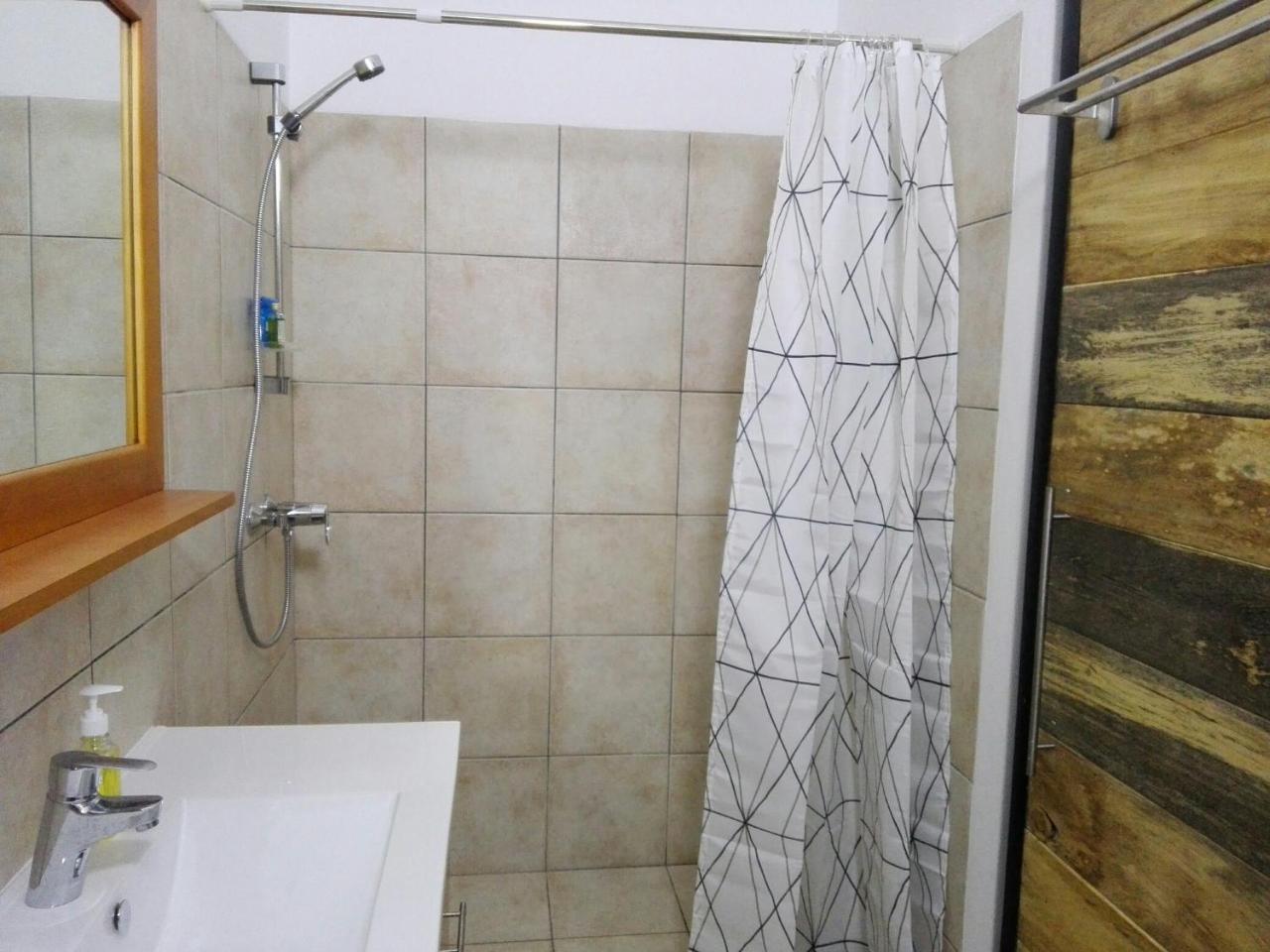 Urban Lodge Bujumbura Eksteriør billede